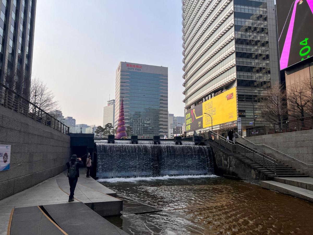24 Pensión Dongdaemun Market Seúl Exterior foto